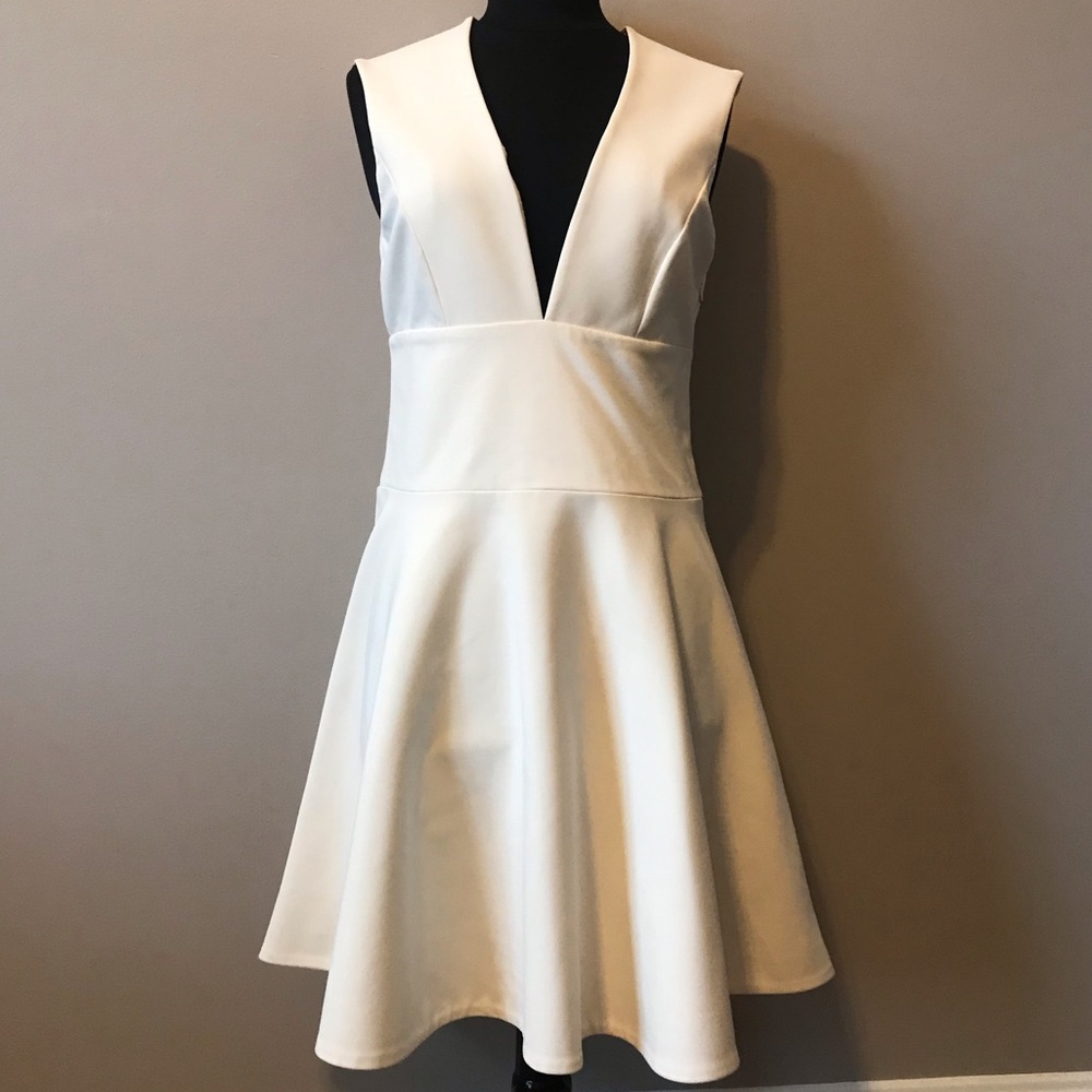 NWT Halston Heritage V-Neck Skater Dress 8, 14